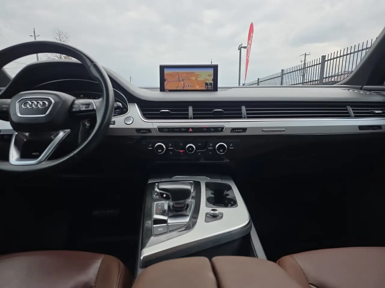 Audi Q7 снимка Audi Q7