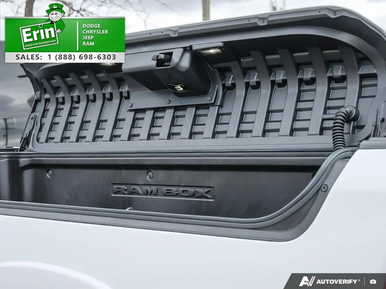 RAM 1500 снимка RAM 1500
