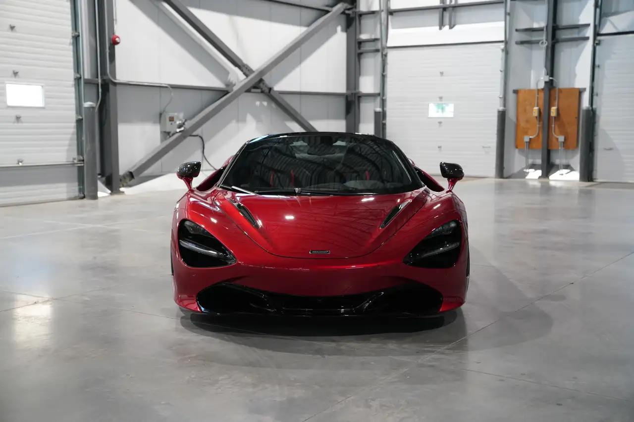 McLaren 720S снимка McLaren 720S