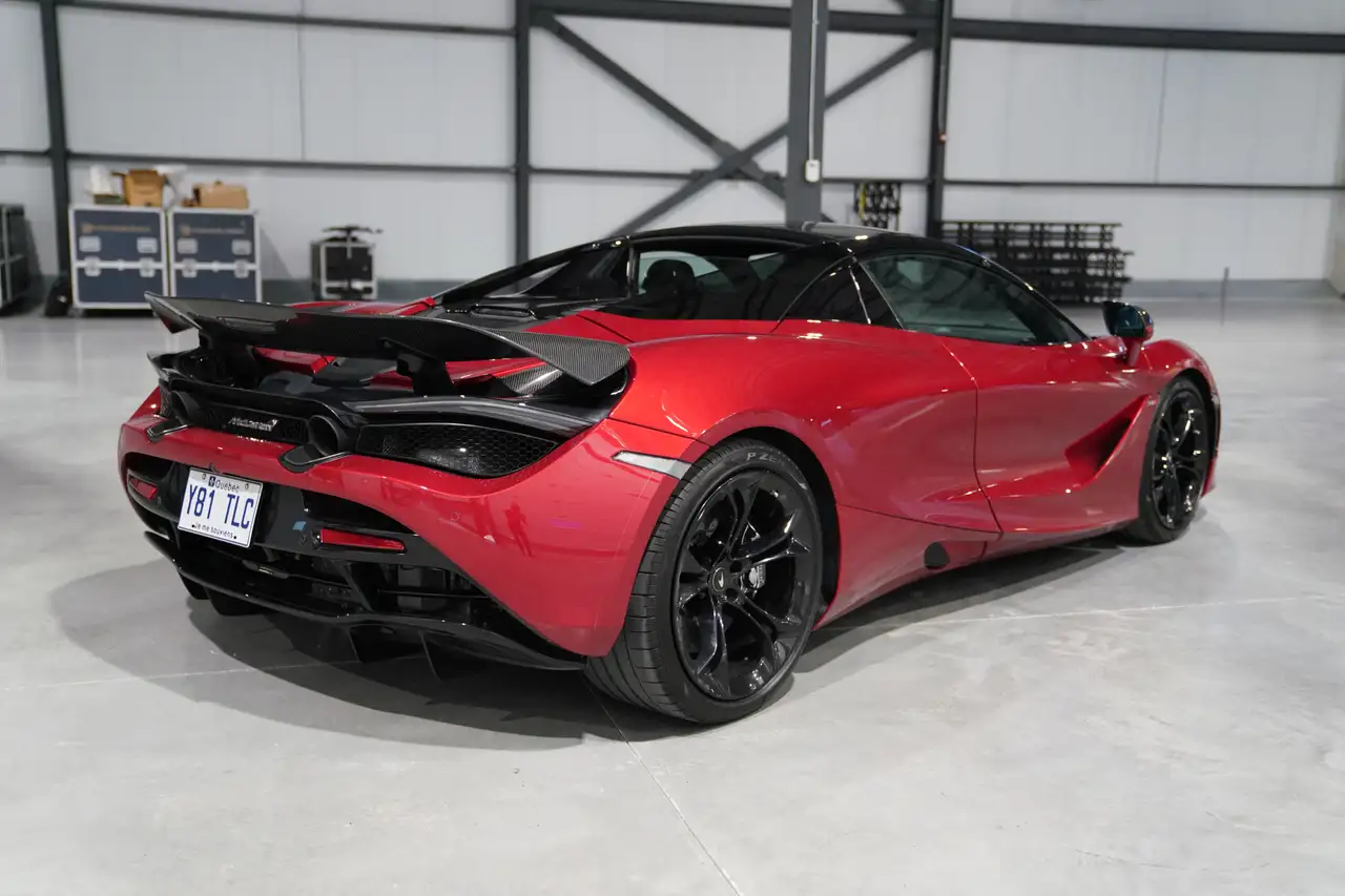 McLaren 720S снимка McLaren 720S