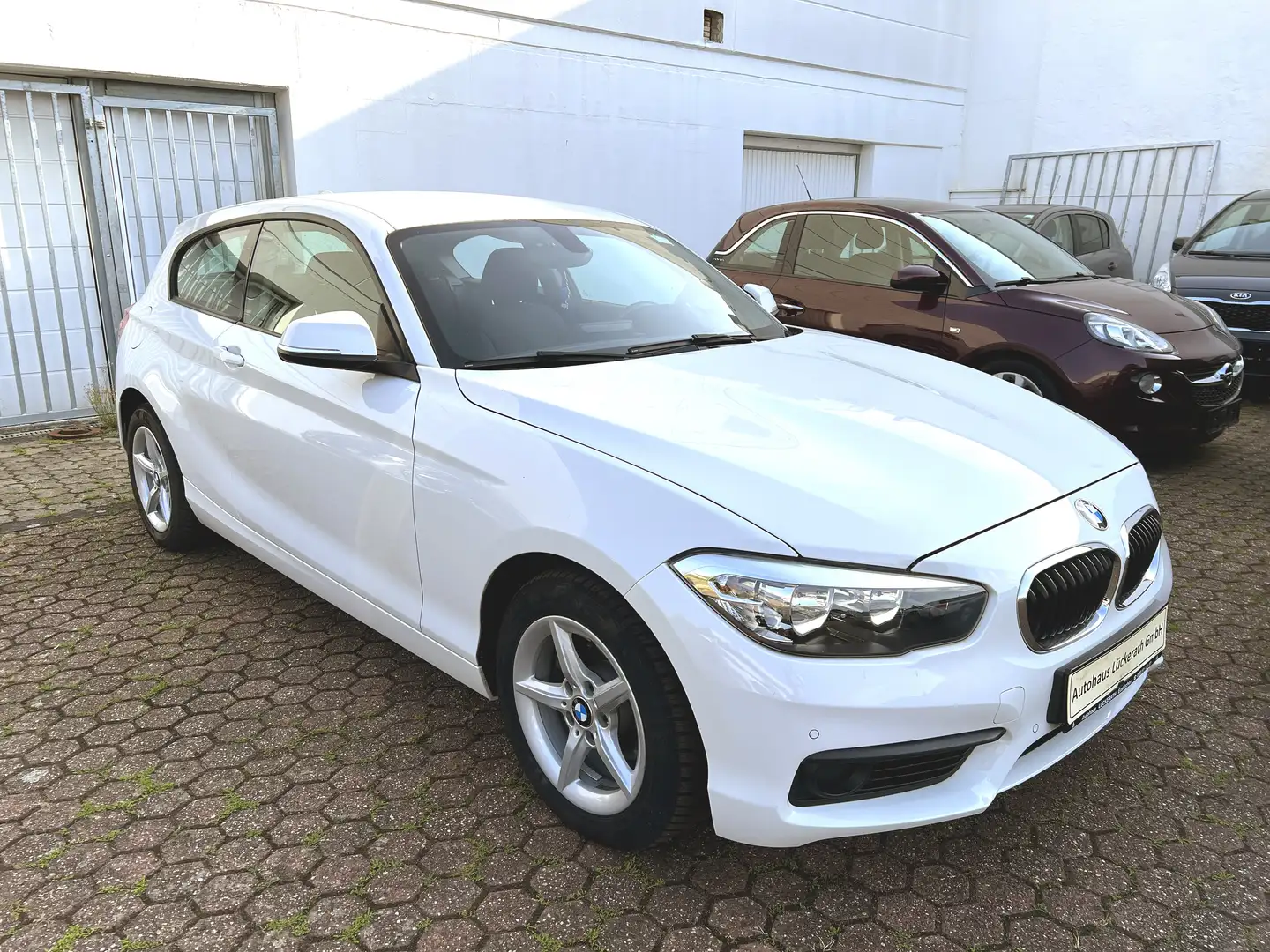 BMW 118 118i Aut. Weiß - 1
