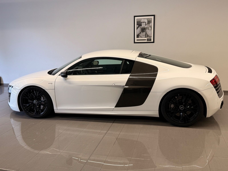 Audi R8 5.2 V10 Plus + Manual 6 Gang.Voll.TOP Rarität — photo 10