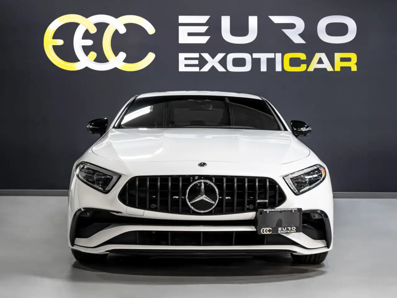 Mercedes-Benz CLS снимка Mercedes-Benz CLS