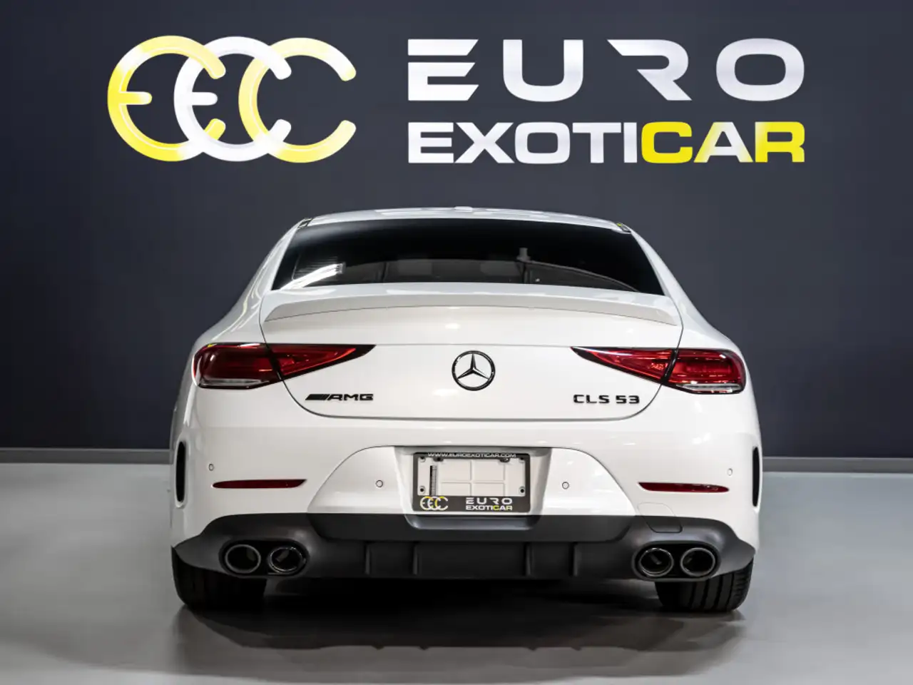 Mercedes-Benz CLS снимка Mercedes-Benz CLS