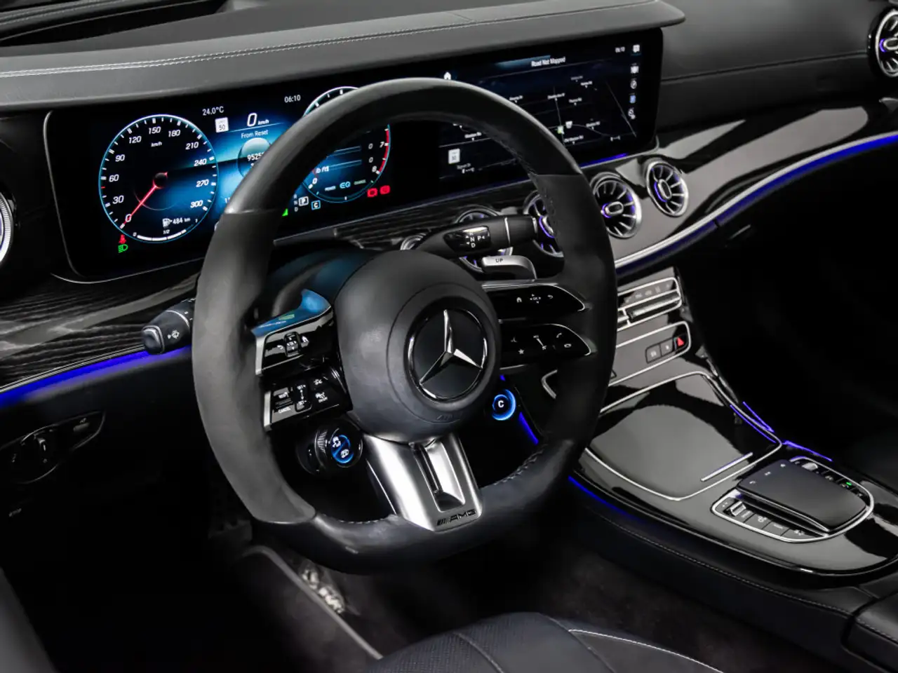 Mercedes-Benz CLS снимка Mercedes-Benz CLS