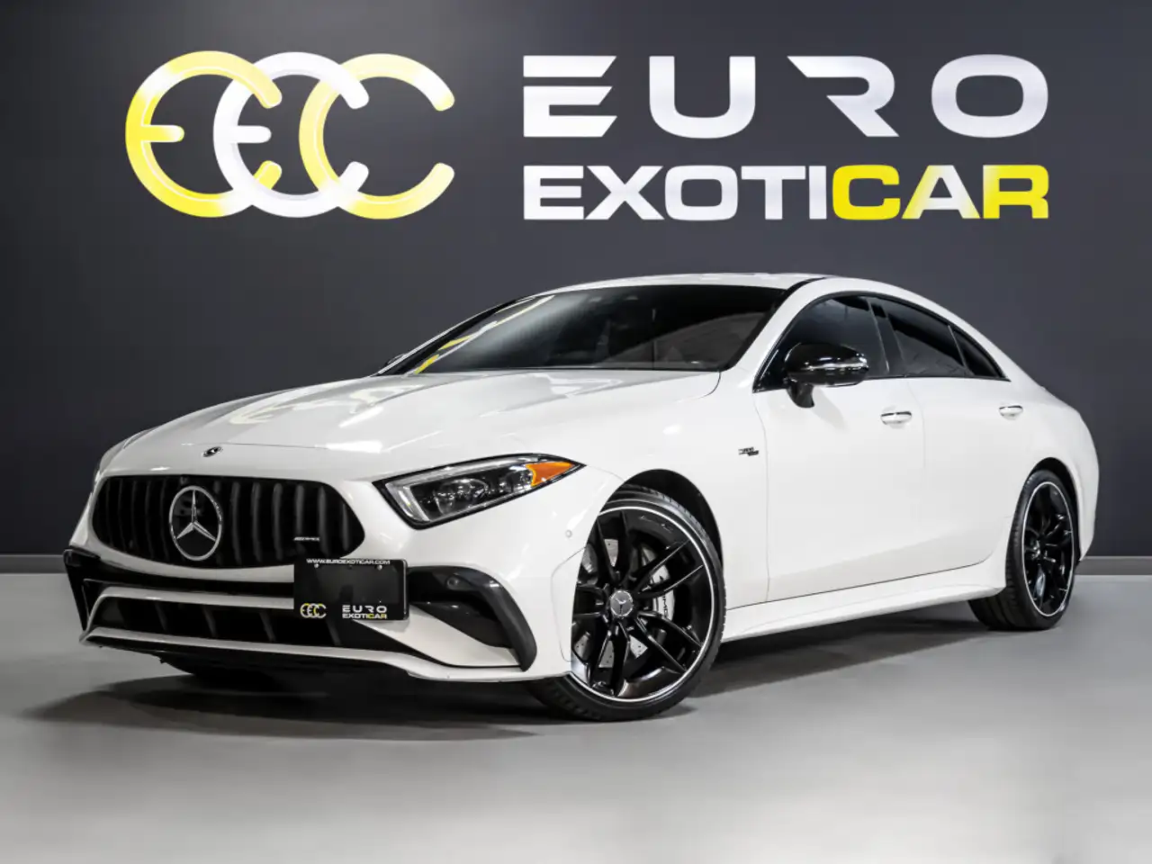 Mercedes-Benz CLS снимка Mercedes-Benz CLS