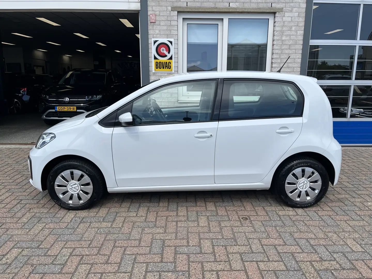 Volkswagen up! 1.0 / BLUETOOTH/ ZEER ZUINIG/ AIRCO/ RADIO/ LANE-A Wit - 2