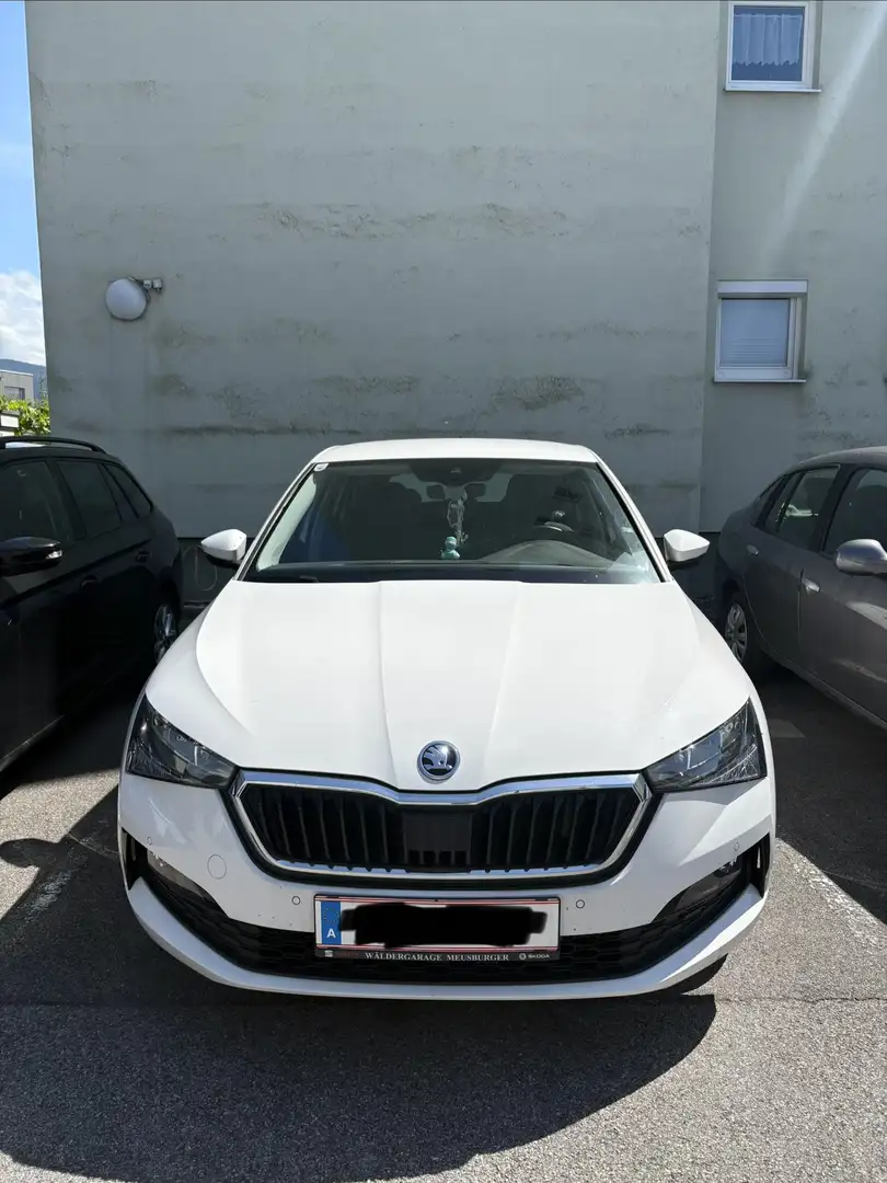 Skoda Scala Ambition Weiß - 2