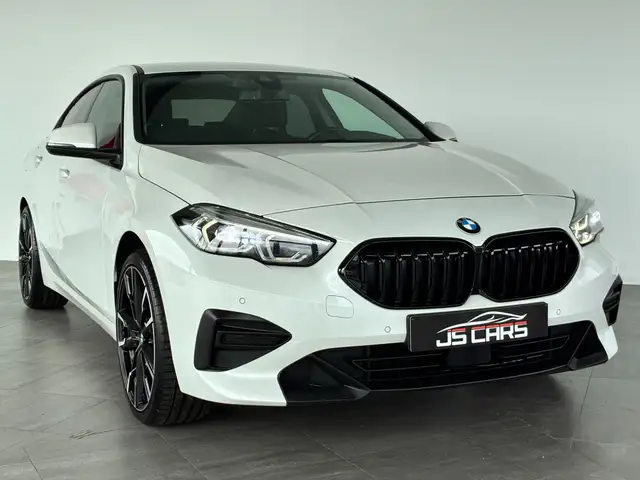BMW 2 Series view 6