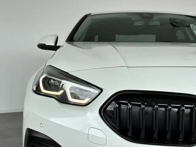 BMW 2 Series view 5