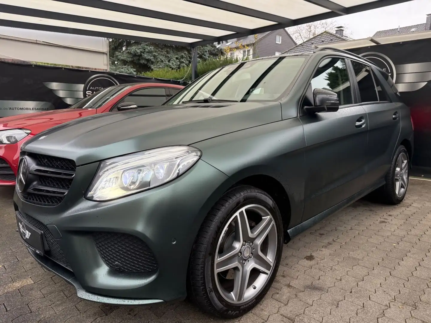 Mercedes-Benz GLE 350 d 4Matic *AMG*PANO*DISTR*HEAD-UP*SOFT-CL Braun - 1