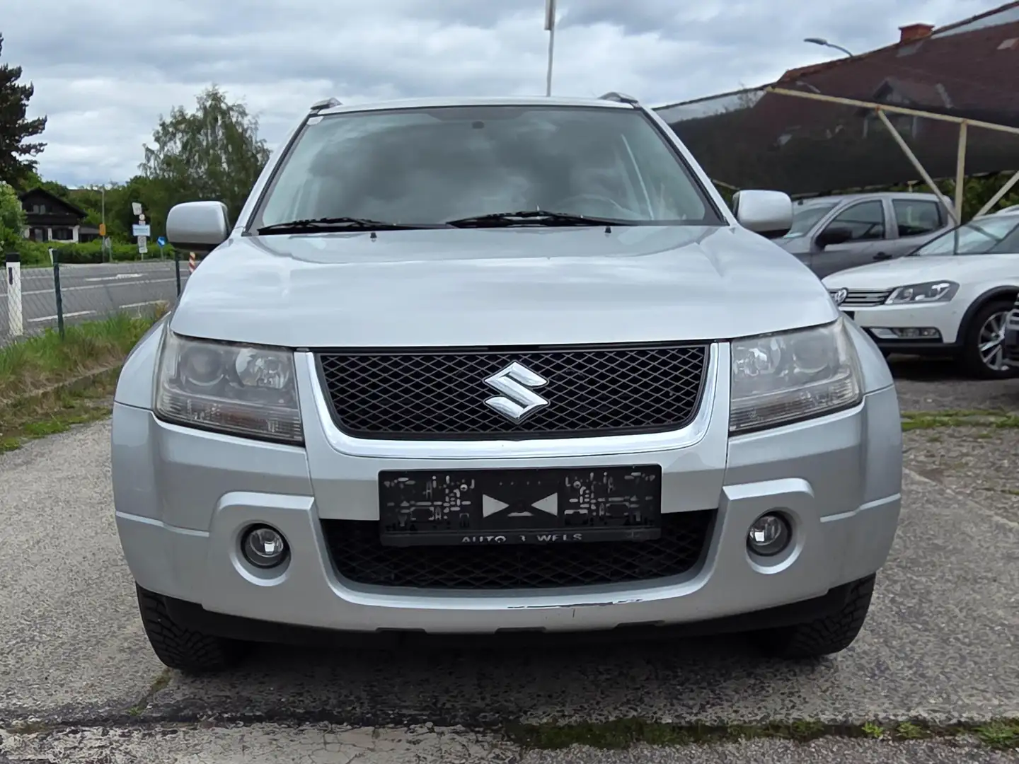 Suzuki Grand Vitara Grand Vitara 2,0 DOHC special+ special+ Silber - 2