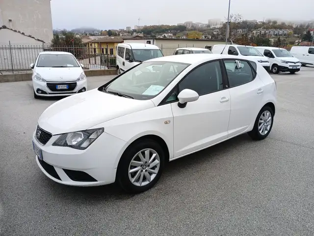 SEAT Ibiza SEAT IBIZA 1.4 TDI 90CV SOL BUSINESS 5 POSRTE 2017