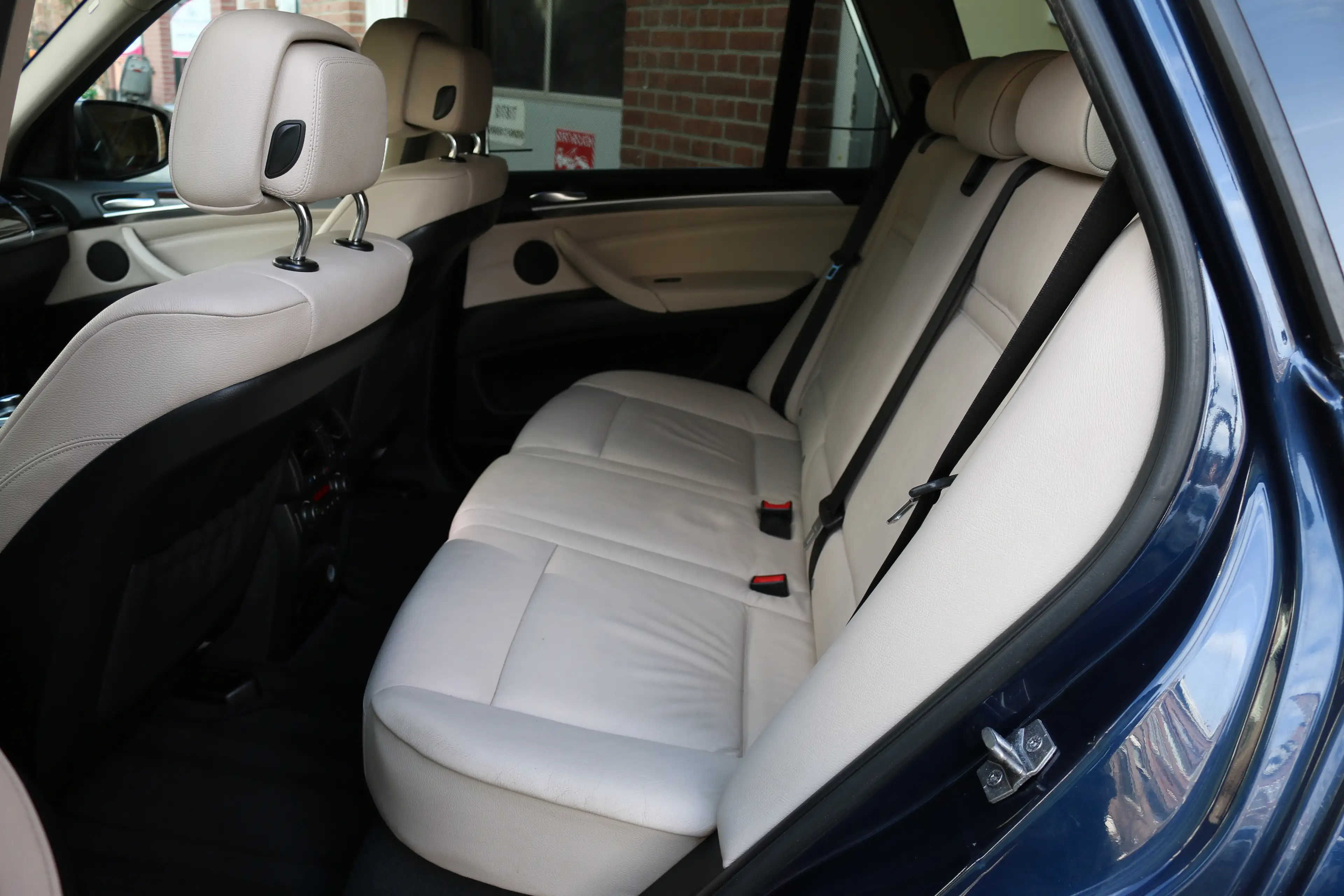 BMW X5 xDrive35i High Executive — photo 12