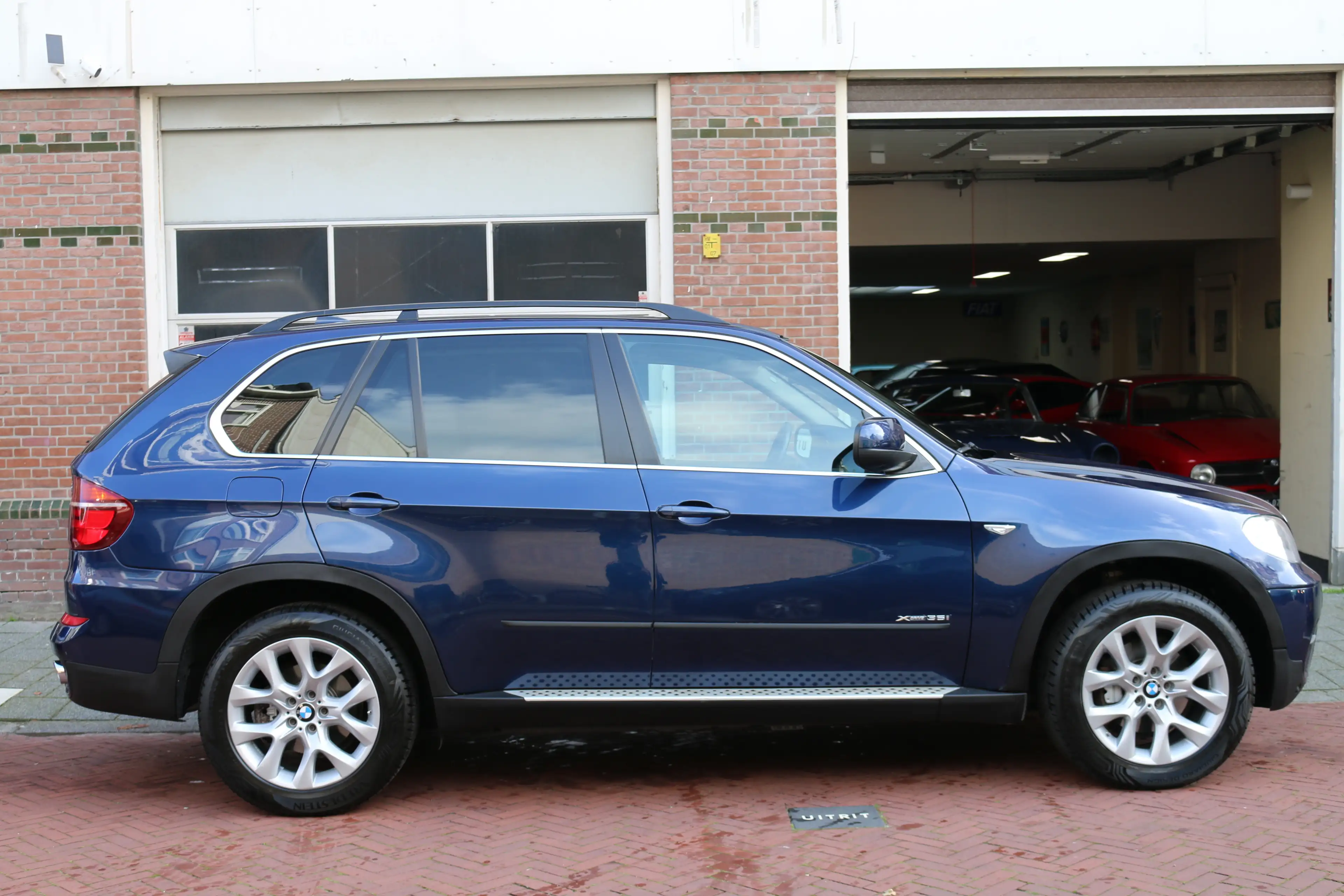 BMW X5 xDrive35i High Executive — photo 8