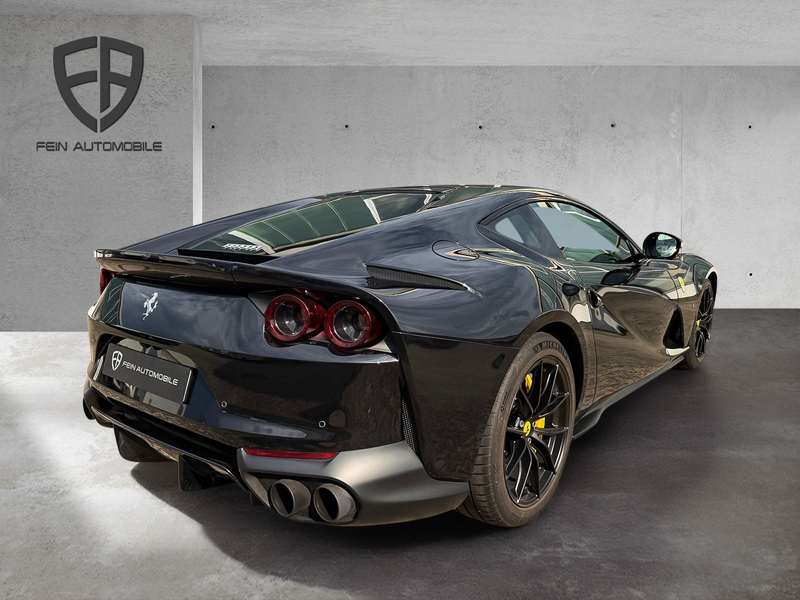 Ferrari 812 Superfast 6,5 V12*Lift*Diamond*Kamera*Carbon — photo 7