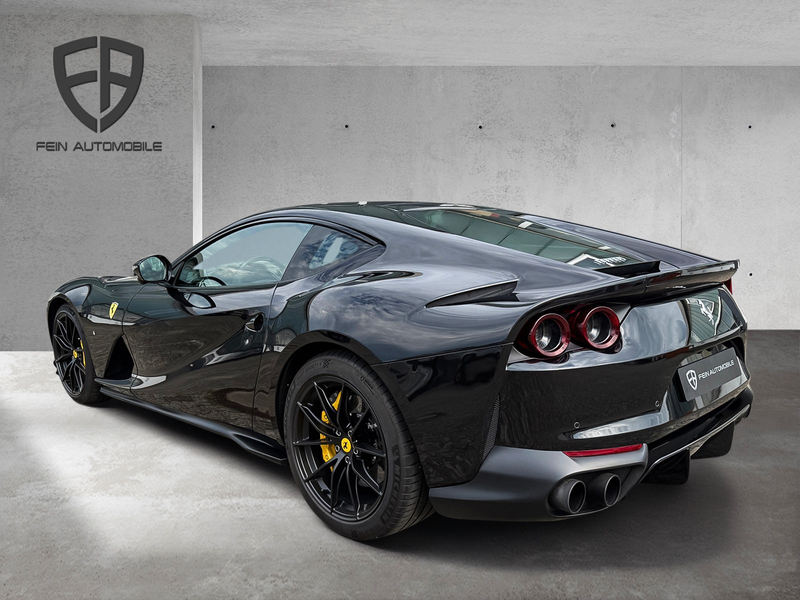 Ferrari 812 Superfast 6,5 V12*Lift*Diamond*Kamera*Carbon — photo 8