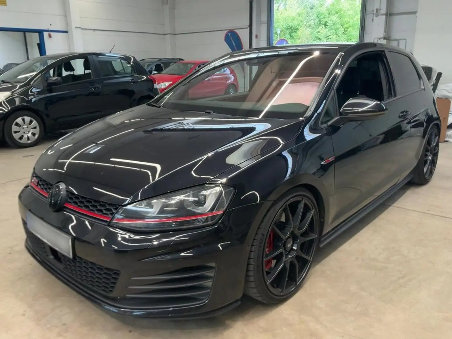 Volkswagen Golf 2.0 TSI 230cv GTI Performance BMT Negro - 1