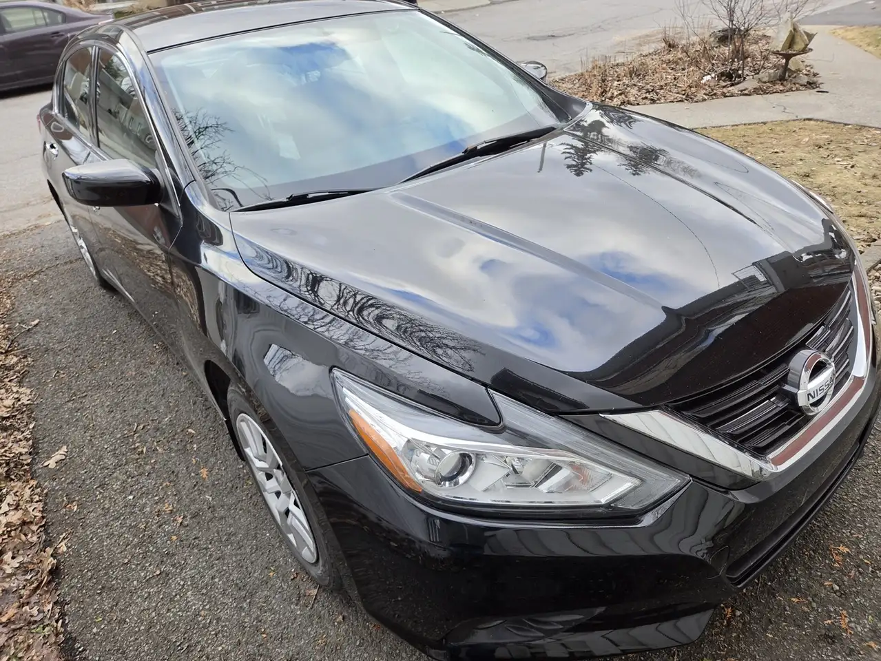 Nissan Altima снимка Nissan Altima