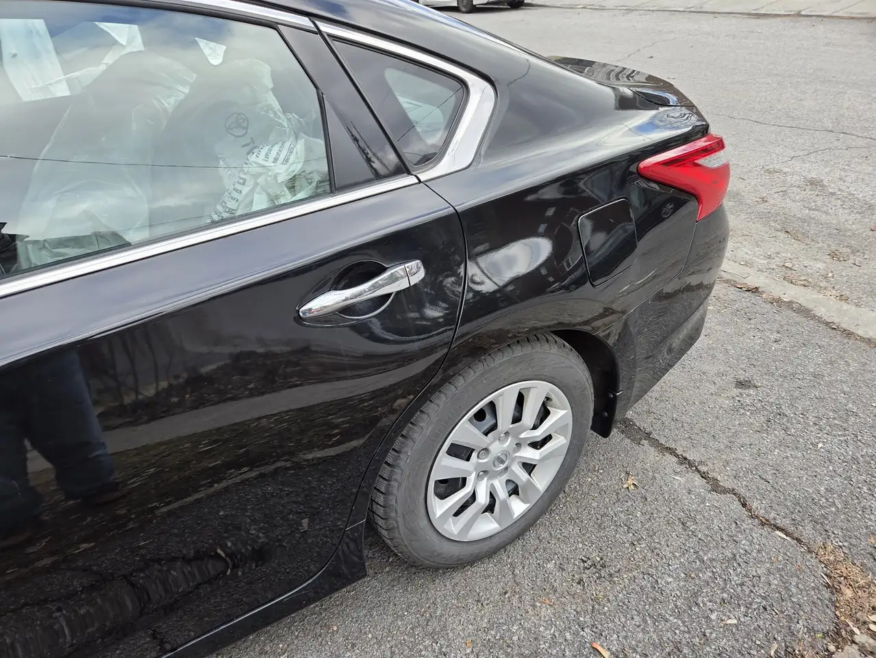 Nissan Altima снимка Nissan Altima