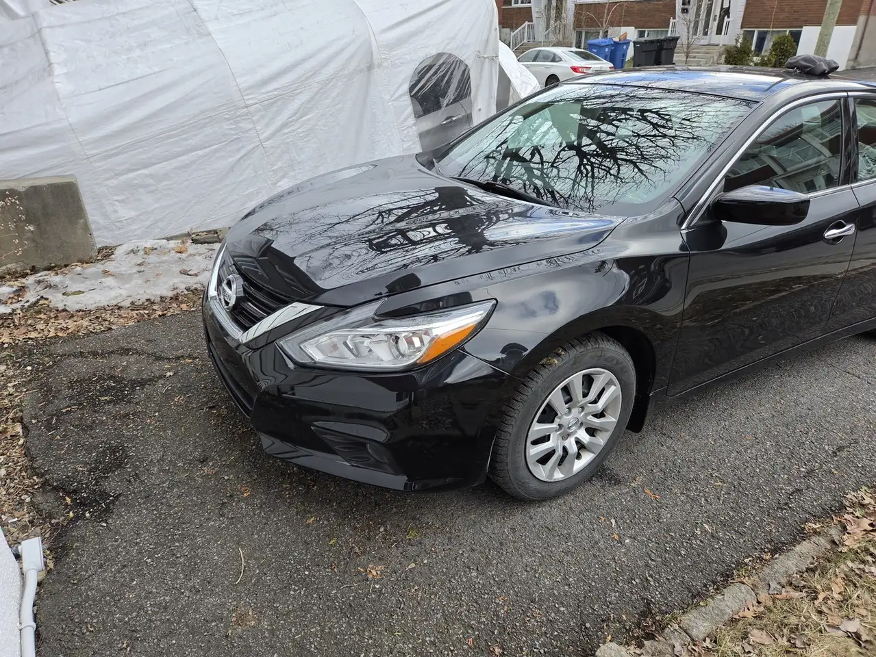 Nissan Altima снимка Nissan Altima