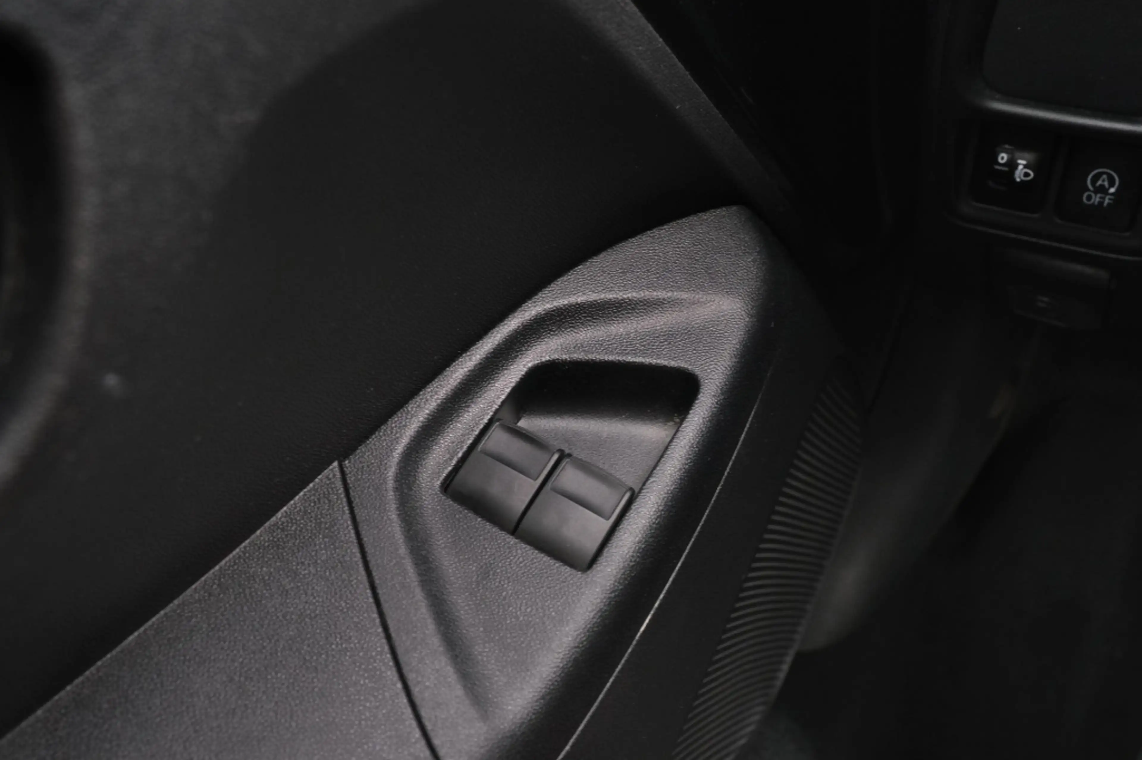 Peugeot 108 1.0 e-VTi Active Airco — photo 15