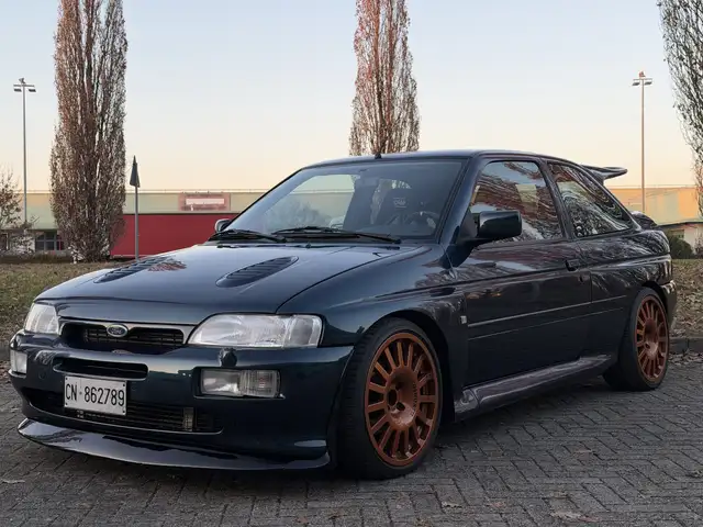 Ford Escort 2.0i 16v RS Cosworth