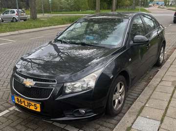 Cruze 1.8 LS