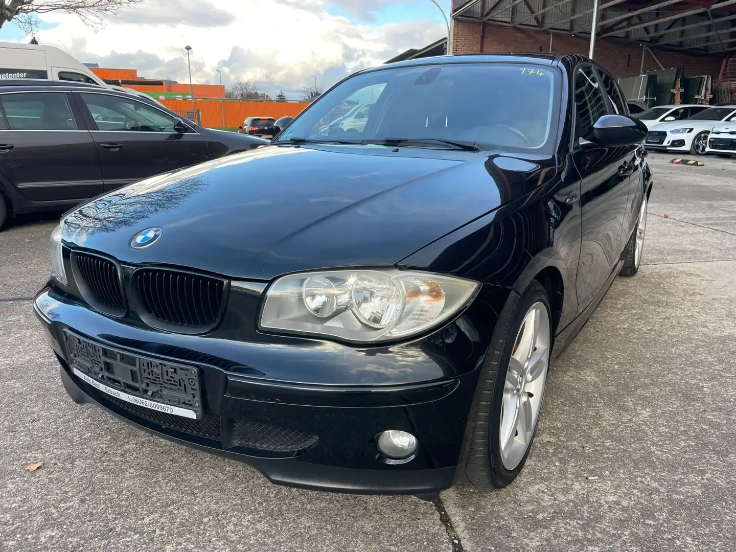 BMW 118 1 Limousine 118i/AUT/SHZ/TÜV NEU Nero - 1