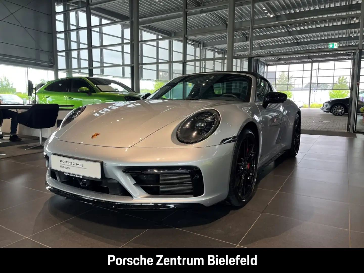 Porsche 992 911 Targa 4 GTS InnoDrive LED-Matrix HA-Lenkung Argent - 1