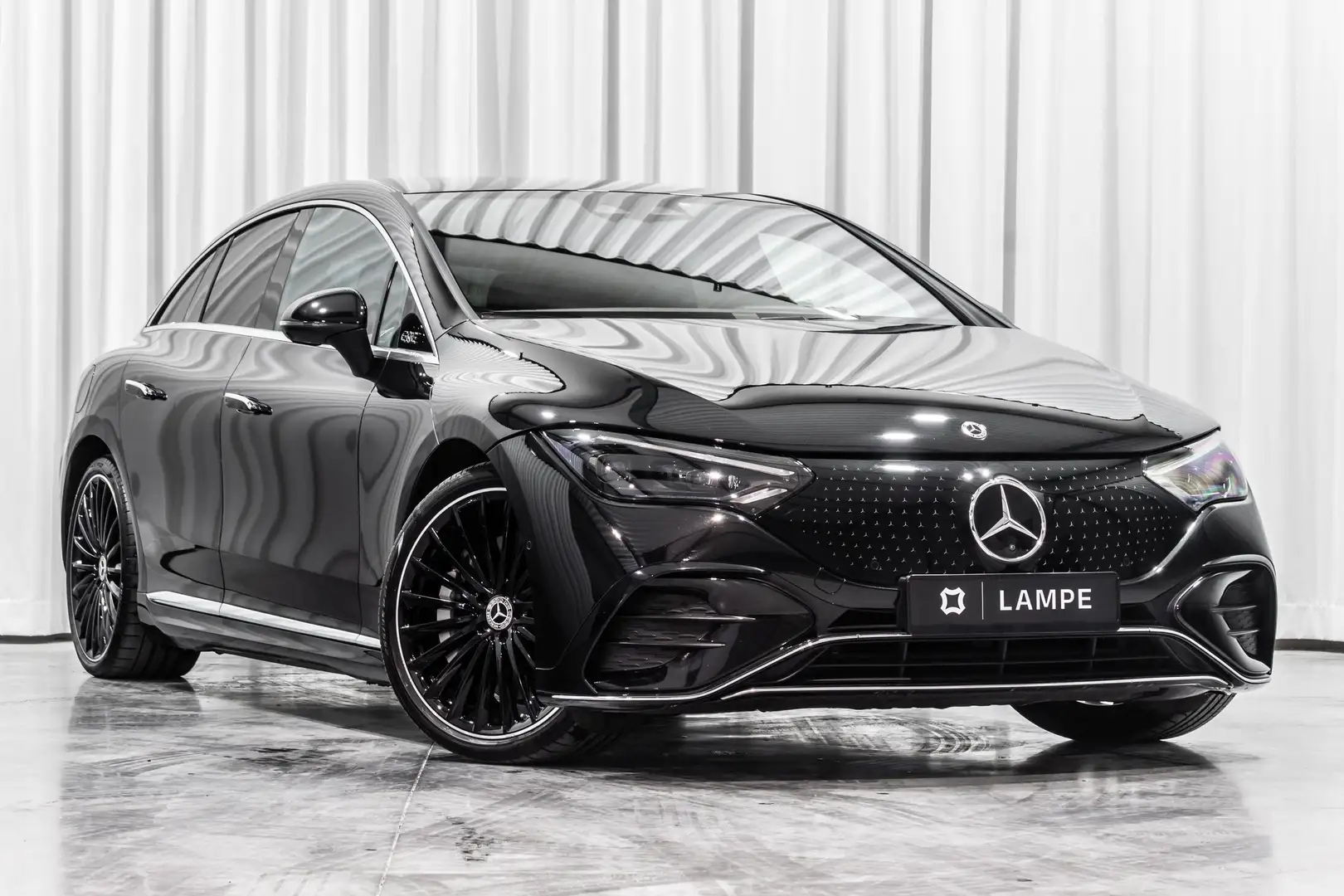 Mercedes-Benz EQE 350 AMG Line Burmester Trekh Airmatic ActiveSteering Чорний - 1