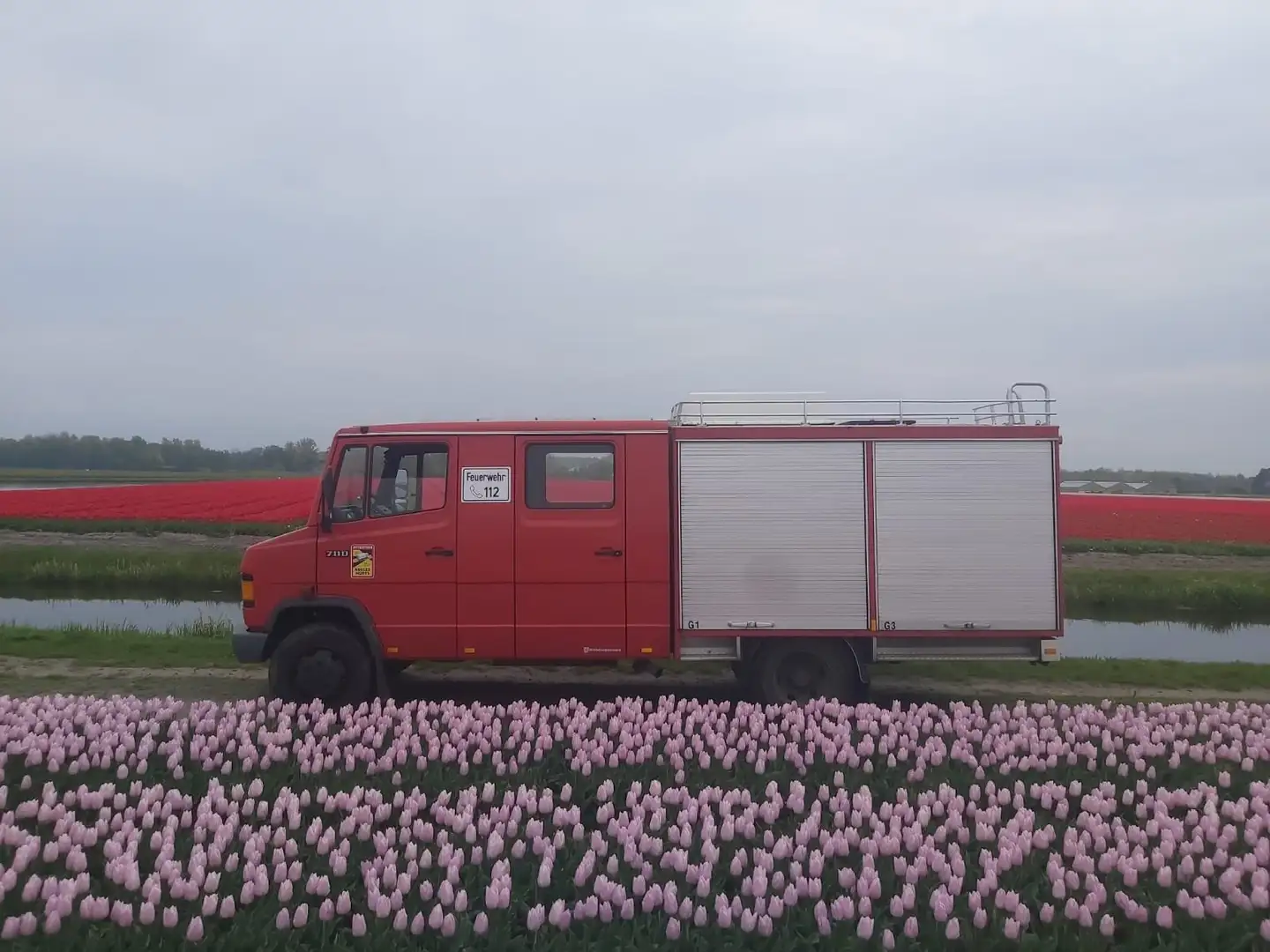 Mercedes-Benz Vario 711 D Brandweer Camper Foodtruck Roşu - 1