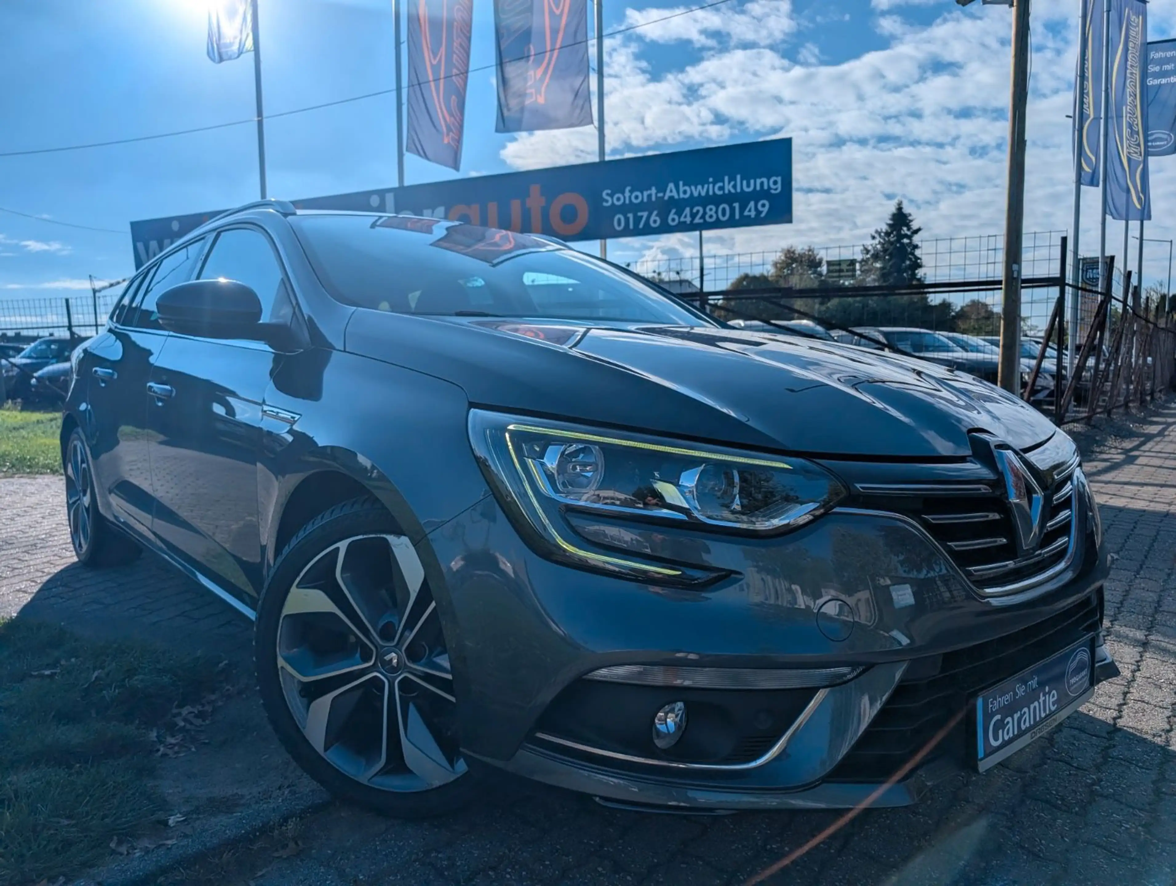 Renault Megane IV Grandtour Limited*1-HAND*KAMERA*PDC !! — photo 10