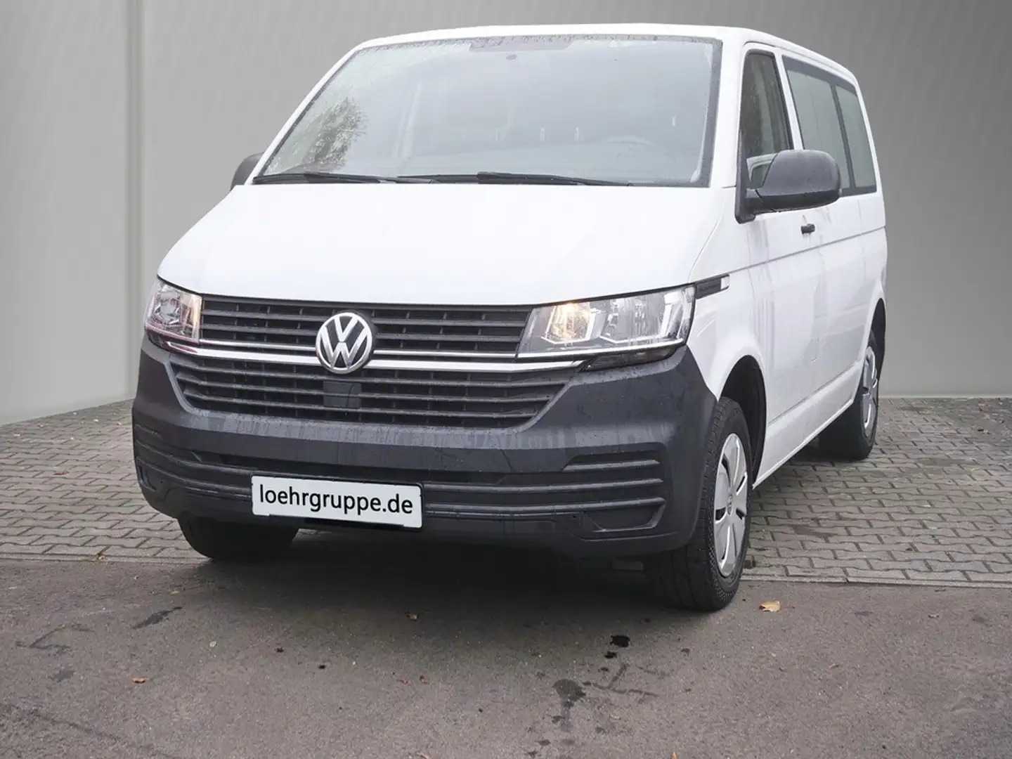 Volkswagen T6.1 Transporter Kombi *AUTOMATIK*9-SITZER* Weiß - 2