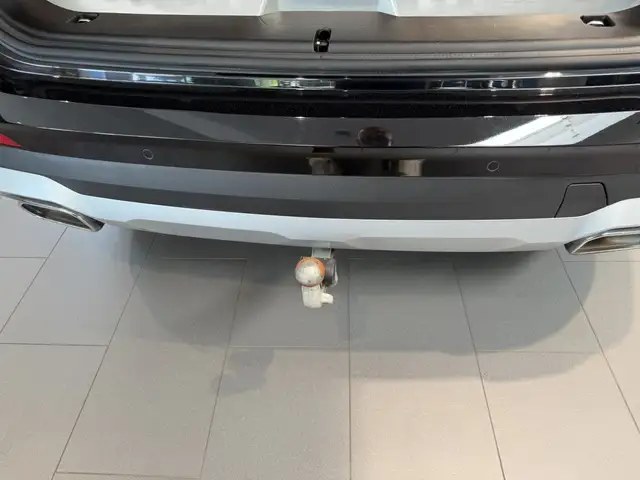 BMW X3 view 13