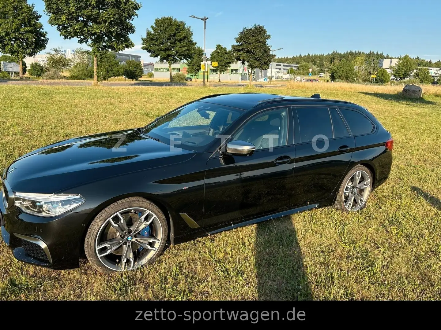 BMW 550 d XDrive | LED | LEDER NAPPA | Standheizung Schwarz - 2