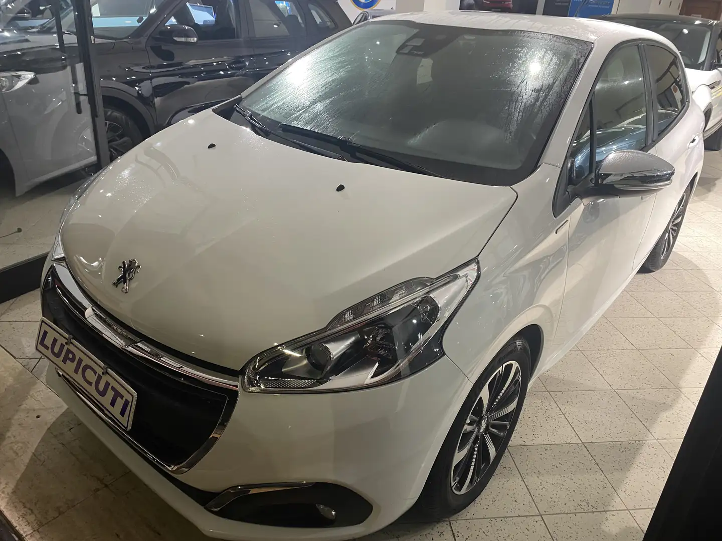 Peugeot 208 208 I 2015 5p 1.5 bluehdi Signature s Bianco - 2