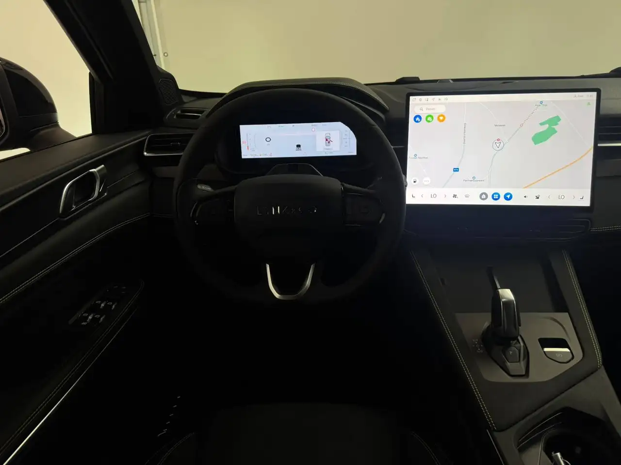 Lynk & Co 01 PHEV 1.5T PHEV Core, миниатюра 4