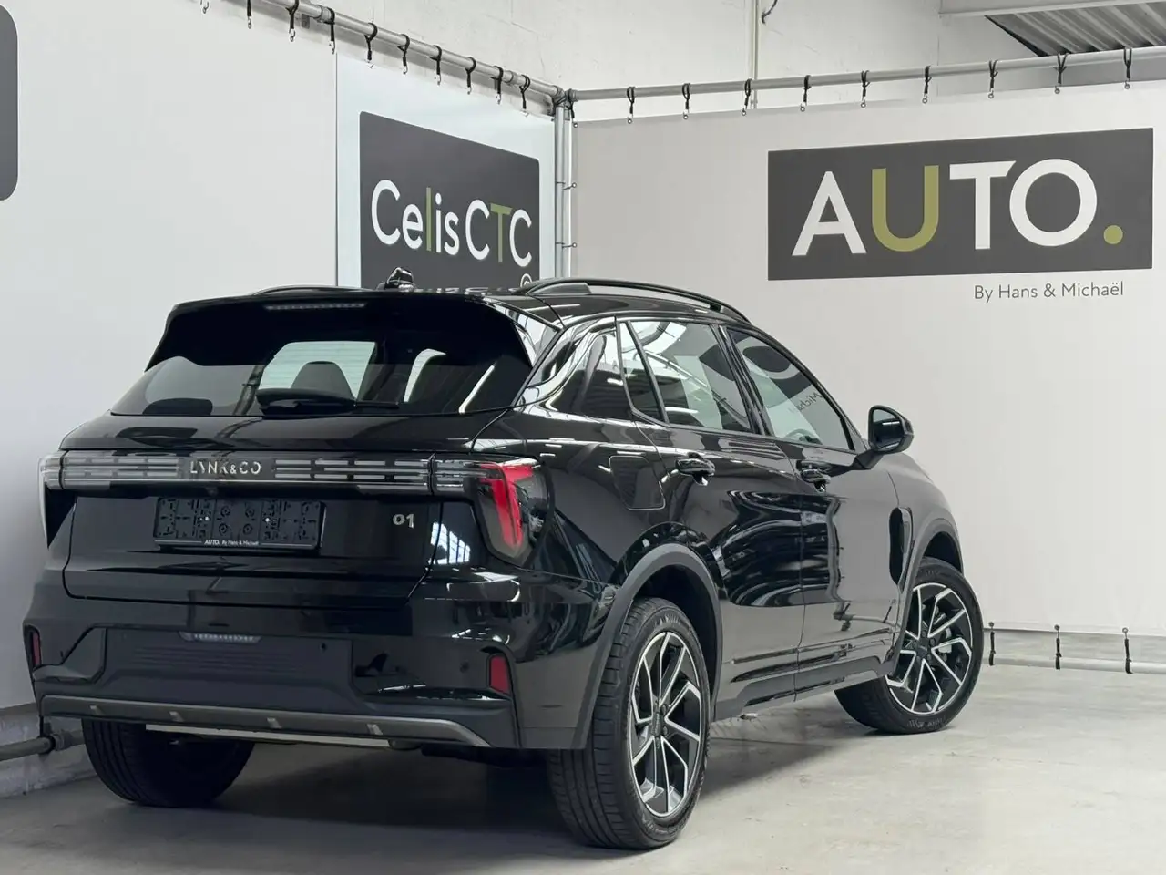 Lynk & Co 01 PHEV 1.5T PHEV Core, миниатюра 2