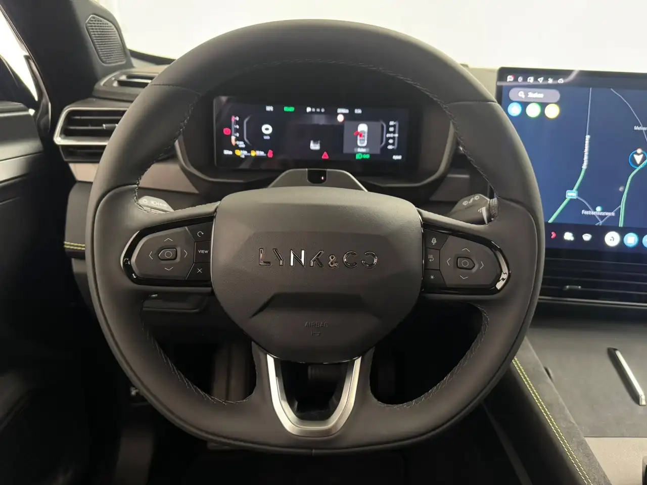 Lynk & Co 01 PHEV 1.5T PHEV Core, миниатюра 6