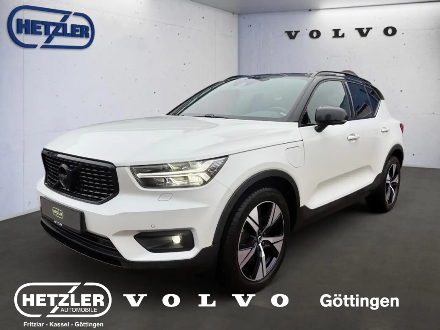 Volvo XC40 R Design Recharge Plug-In Hybrid 2WD Weiß - 1