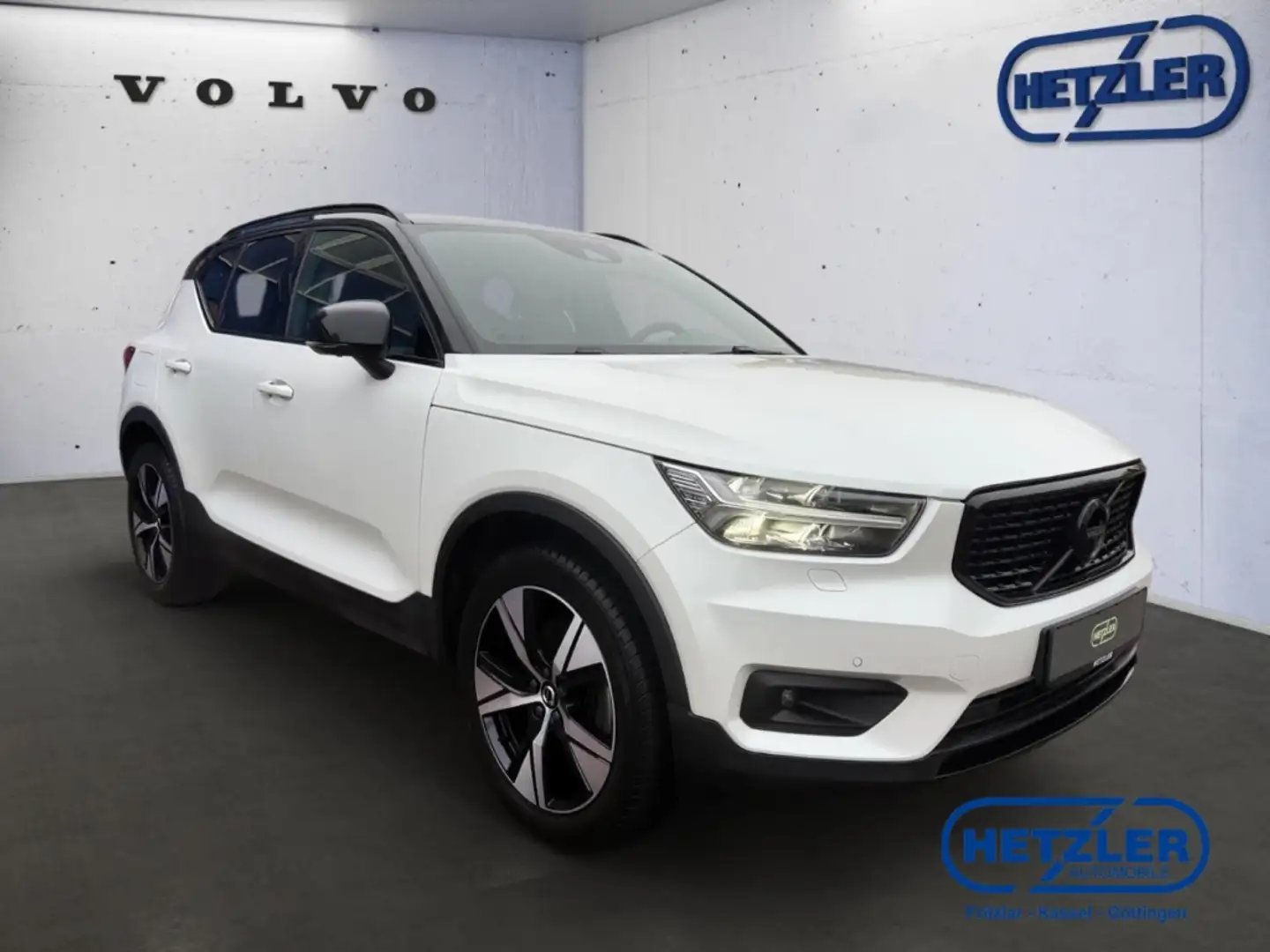 Volvo XC40 R Design Recharge Plug-In Hybrid 2WD Weiß - 2