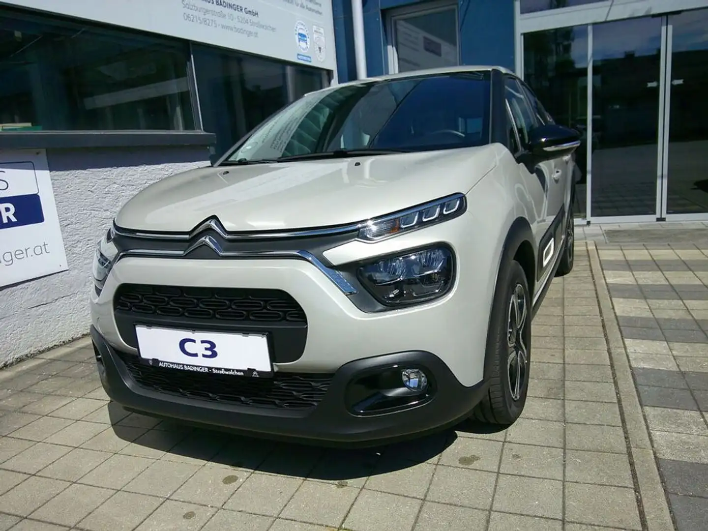 Citroen C3 Plus 1,2 PT 83 Beige - 2