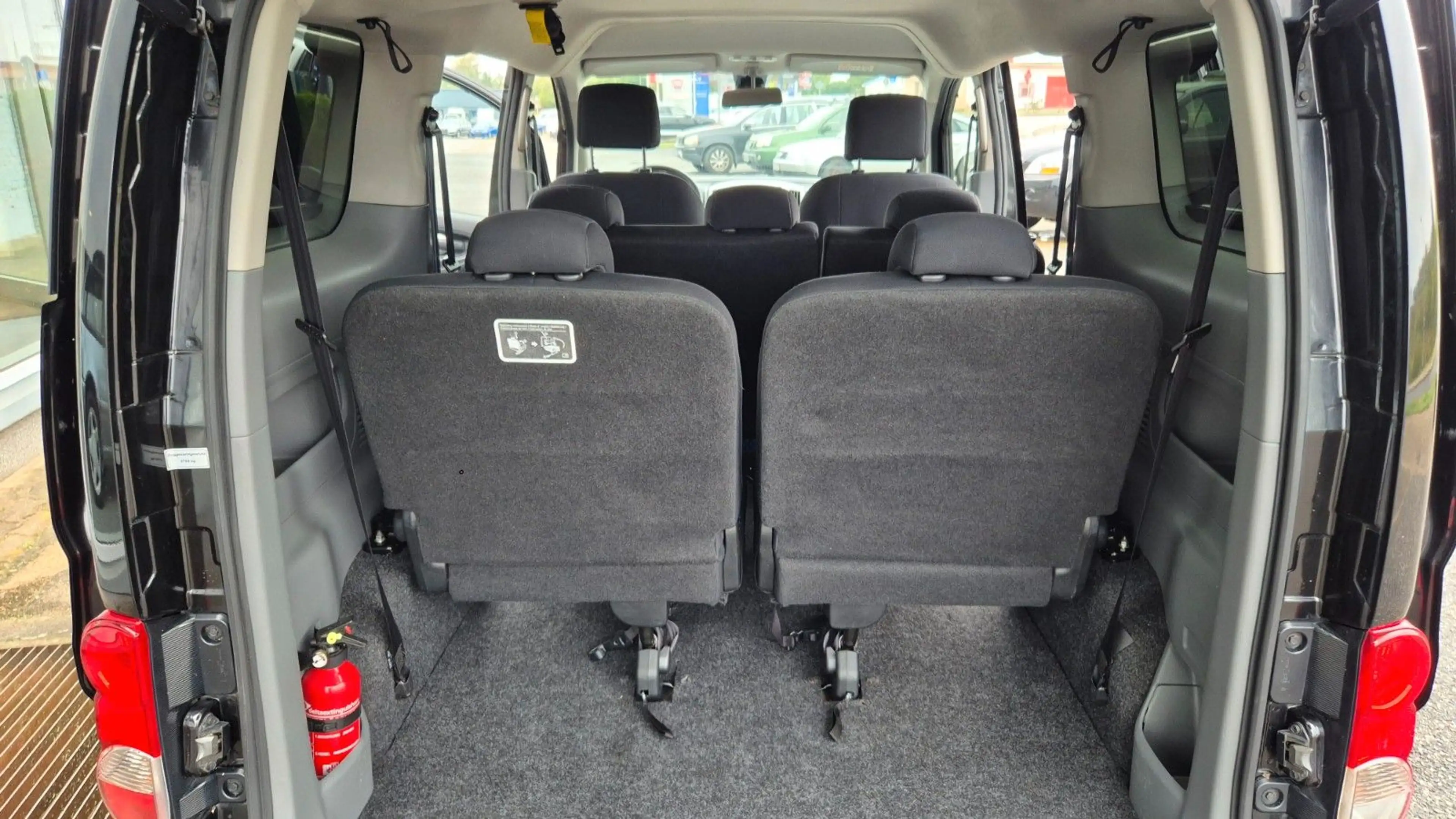 Nissan NV200 /Evalia Evalia Tekna — photo 12
