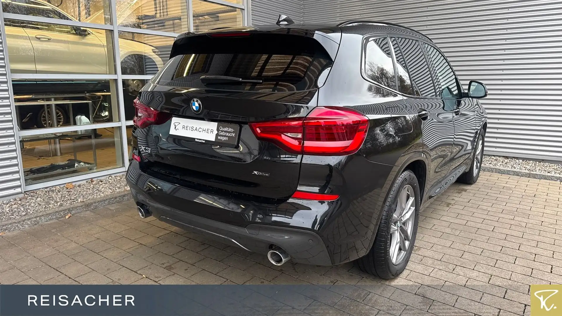 BMW X3 xDrive 30dA M-Sport Navi Pano AHK HUD adLED Noir - 2
