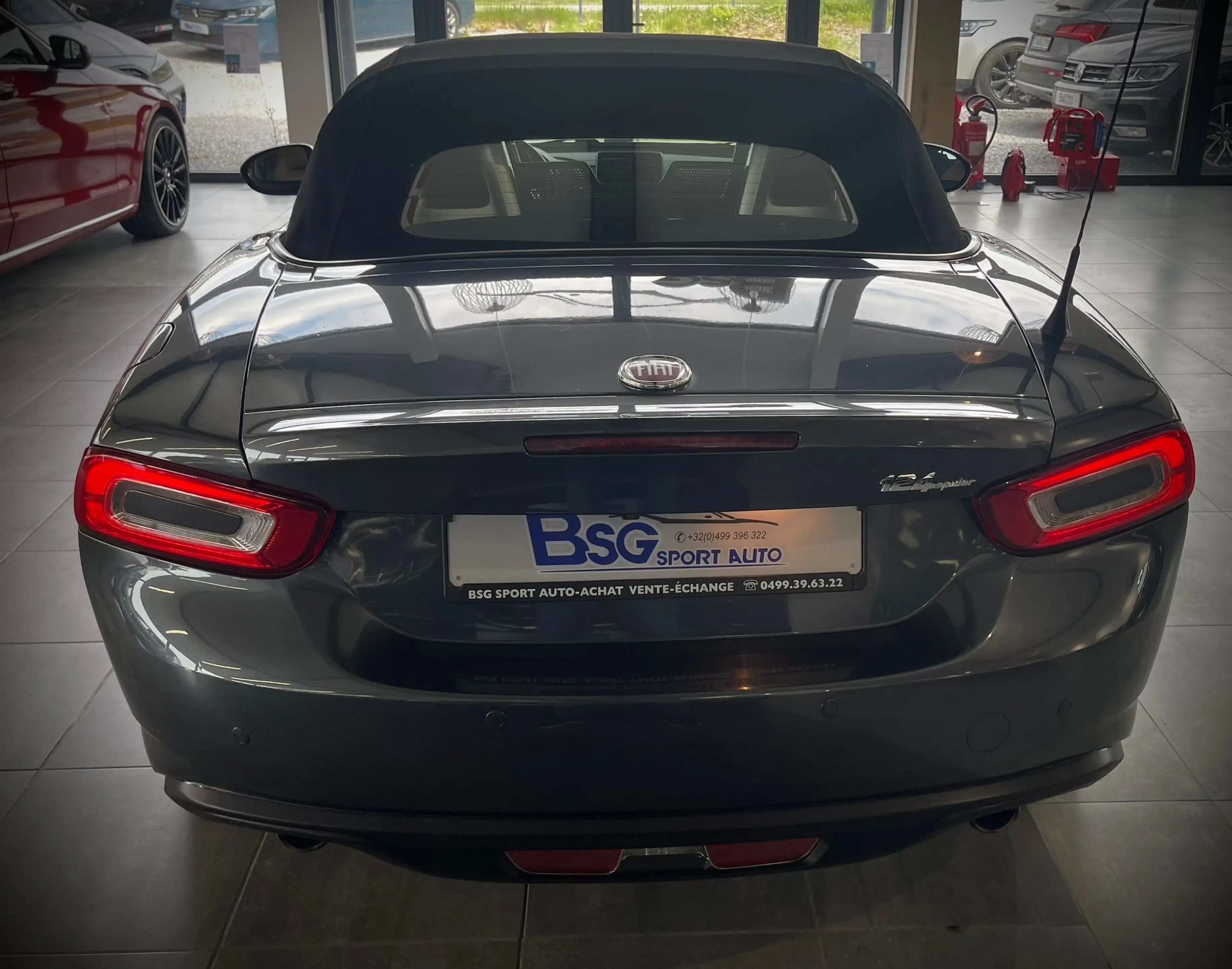 Fiat 124 Spider 1.4 MultiAir*CAMERA*GPS*RADAR*CUIR*LED*XENON*EURO6b — photo 4
