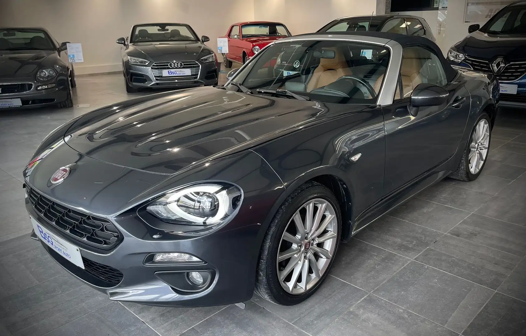 Fiat 124 Spider 1.4 MultiAir*CAMERA*GPS*RADAR*CUIR*LED*XENON*EURO6 Gris - 1