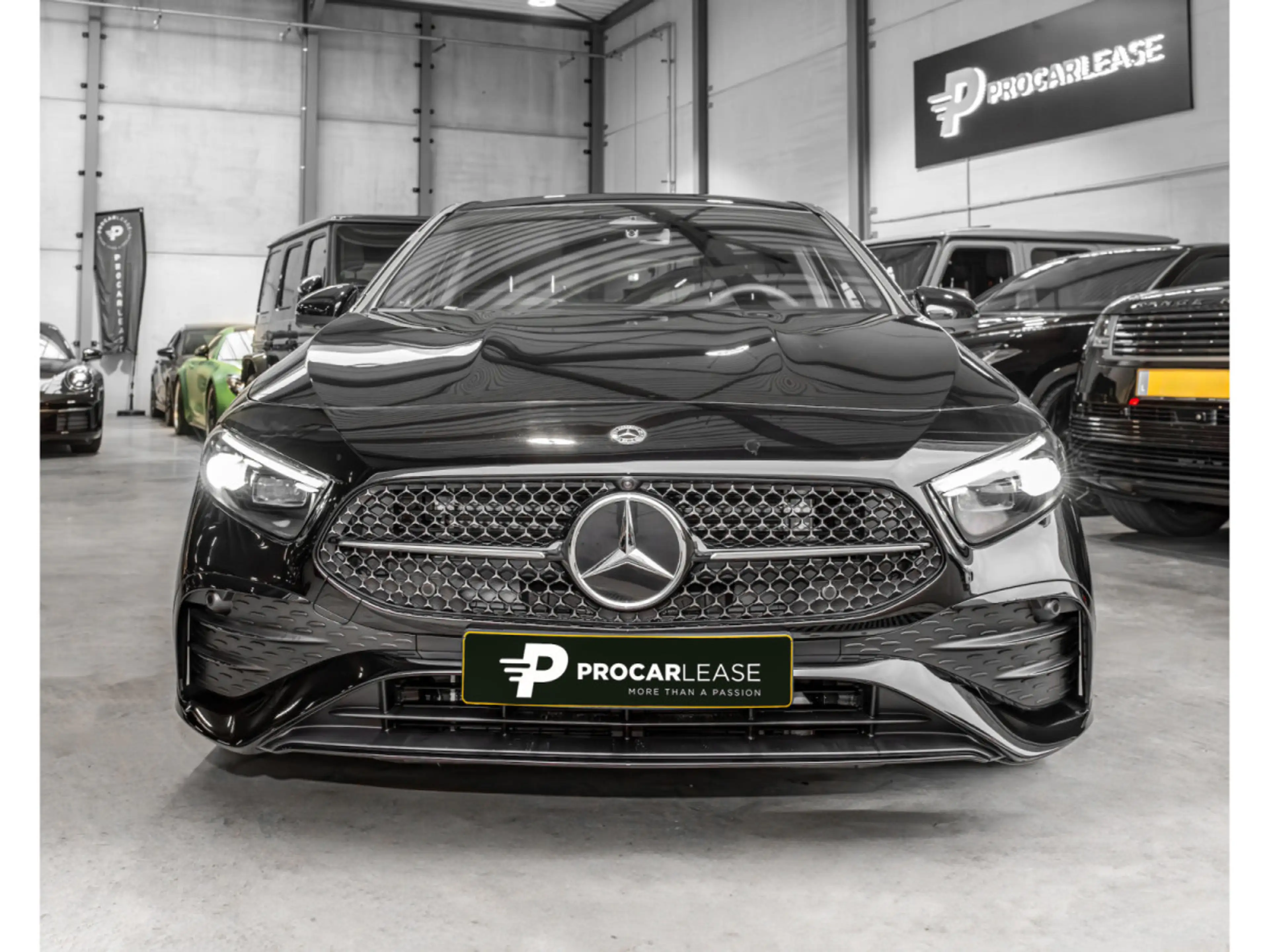 Mercedes-Benz A 200 A 200 1.4T 7G-DCT FULL/AMG/PANO/360°/VOLL — photo 5