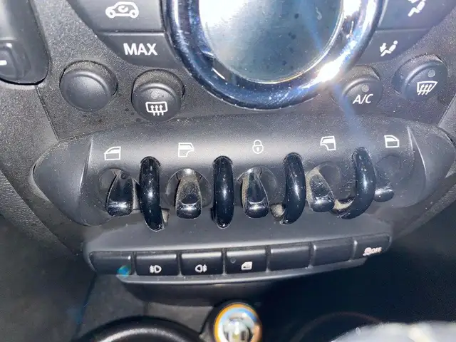 Mini Cooper Cooper view 11