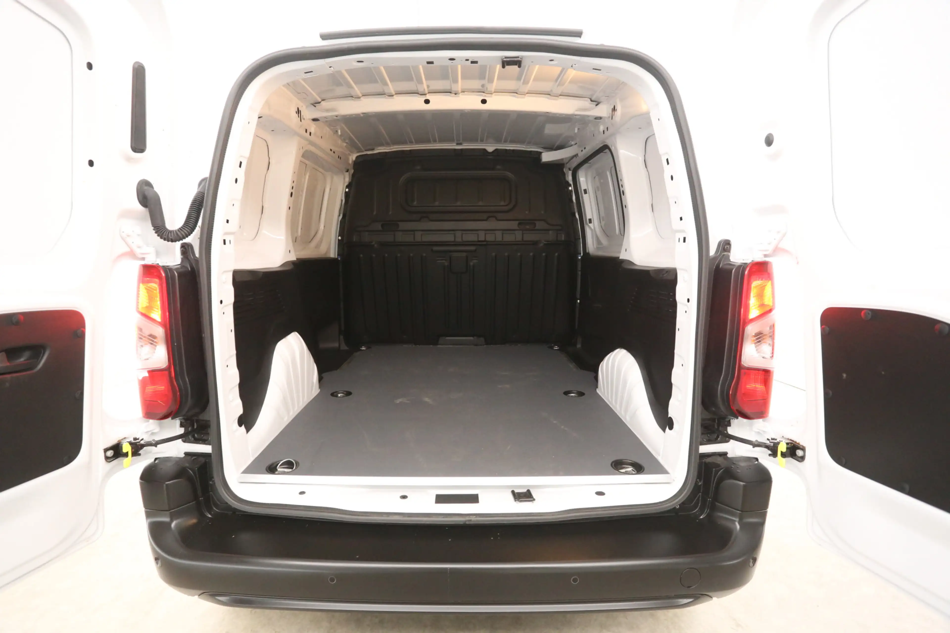 Toyota Proace City e-Proace Electric Duty 50 kWh 136PK | Snelladen | — photo 3